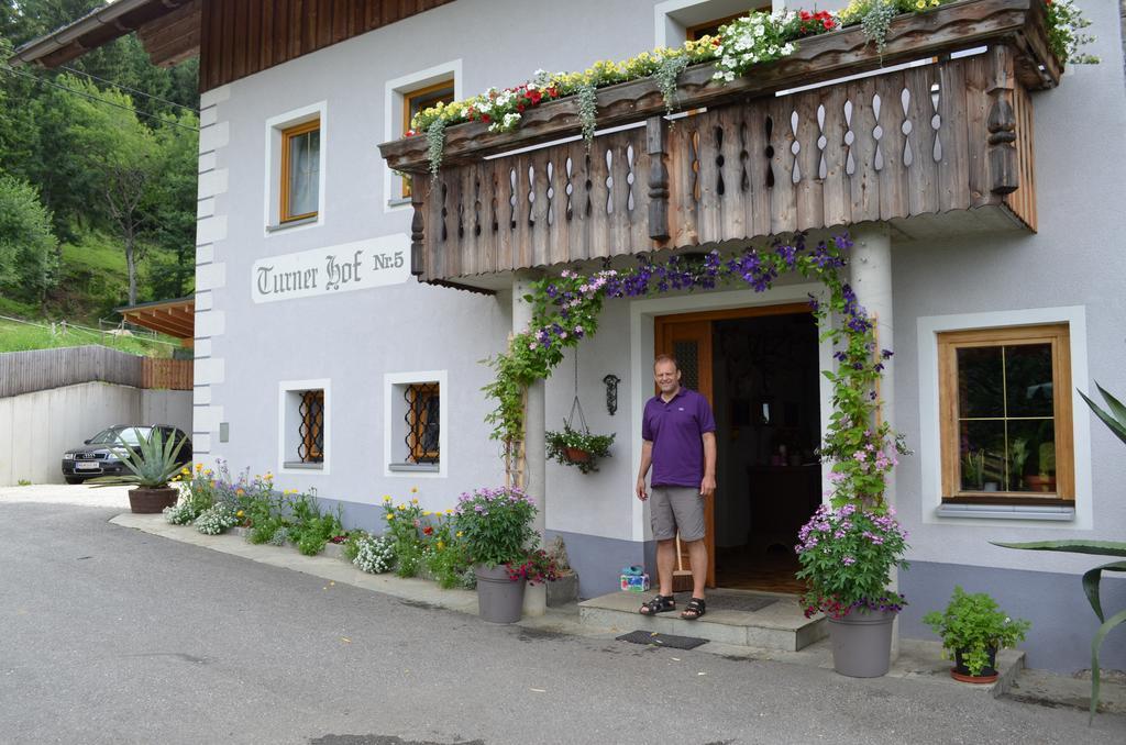 Doppelzimmer mit Balkon
